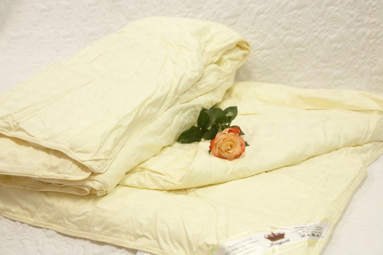 Купить шелковое одеяло в Казани
